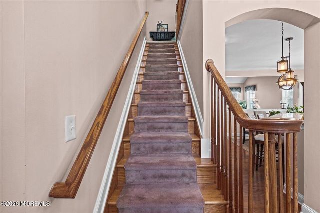 6 Marbella Court, Hamilton, NJ 08691