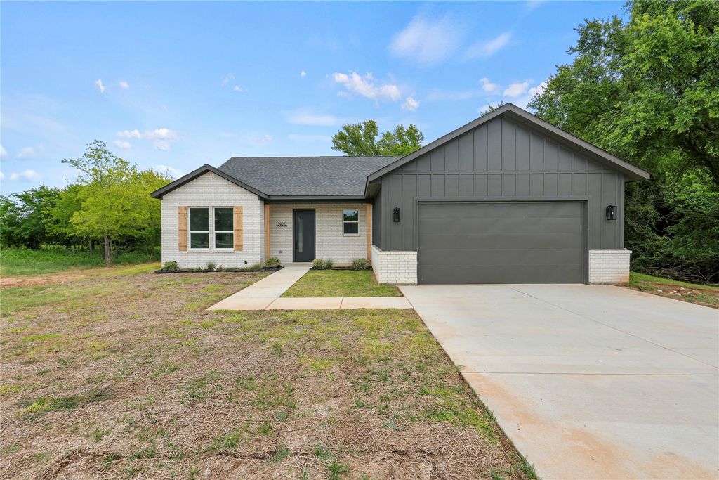 34010 Stonewood Drive, Whitney, TX 76692