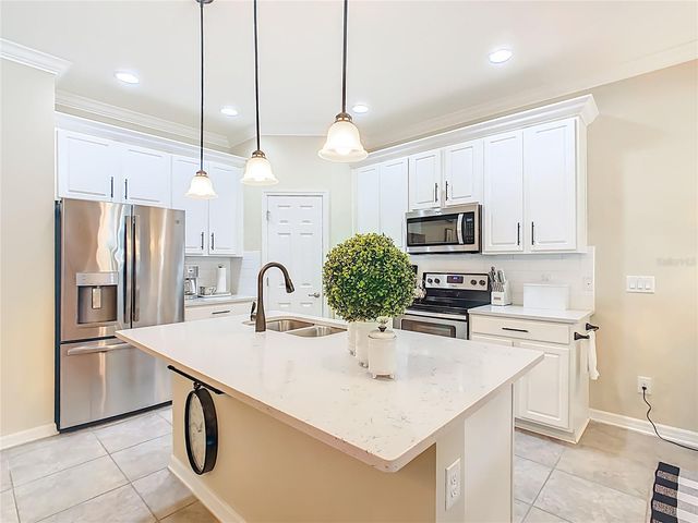 2731 CREEKMORE COURT, Kissimmee, FL 34746