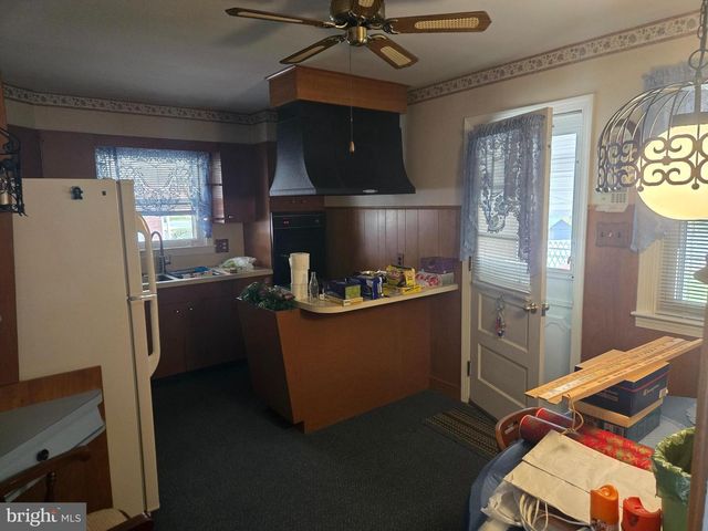 4002 8TH AVE, Temple, PA 19560