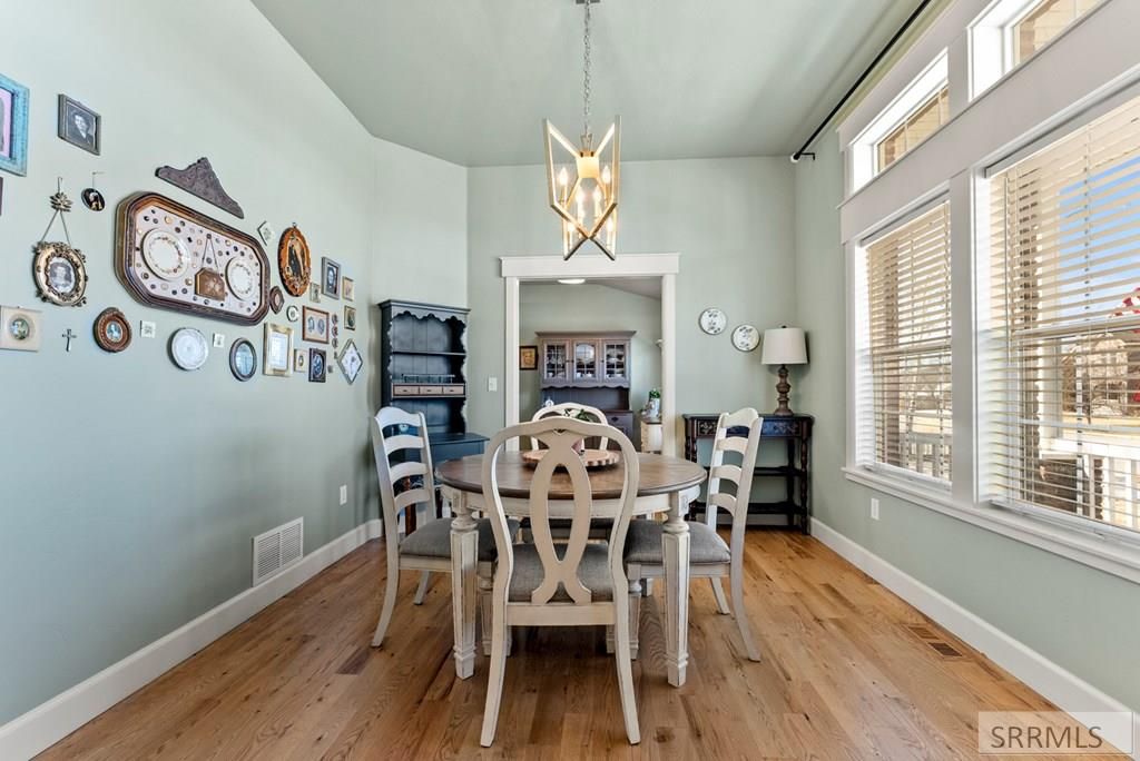 Image 8 of property listing at 3931 Nottingham Lane, Idaho Falls, ID 83402