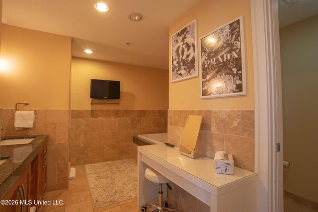 2060 Beach Boulevard, 1408, Biloxi, MS 39531