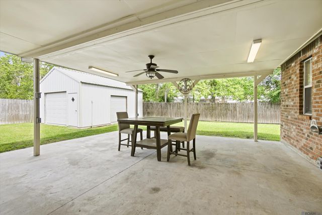 43464 N Great Oak Ct, Prairieville, LA 70769