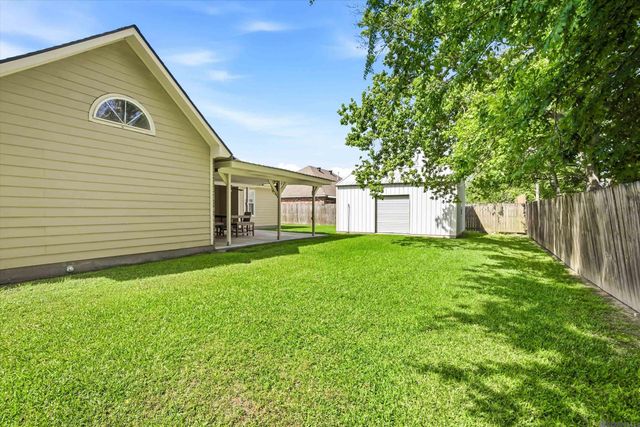 43464 N Great Oak Ct, Prairieville, LA 70769