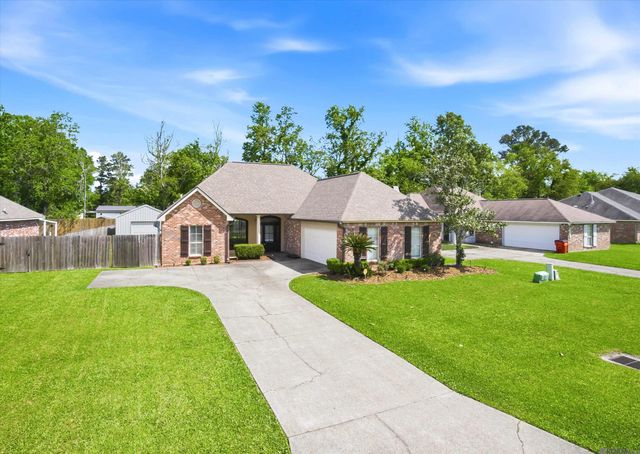 43464 N Great Oak Ct, Prairieville, LA 70769