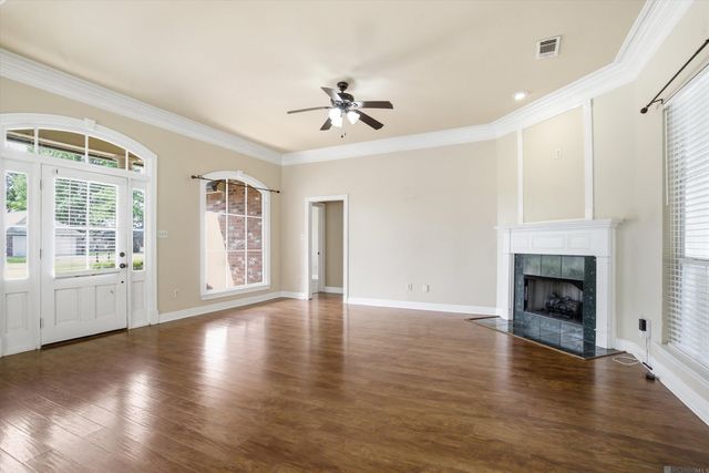 43464 N Great Oak Ct, Prairieville, LA 70769