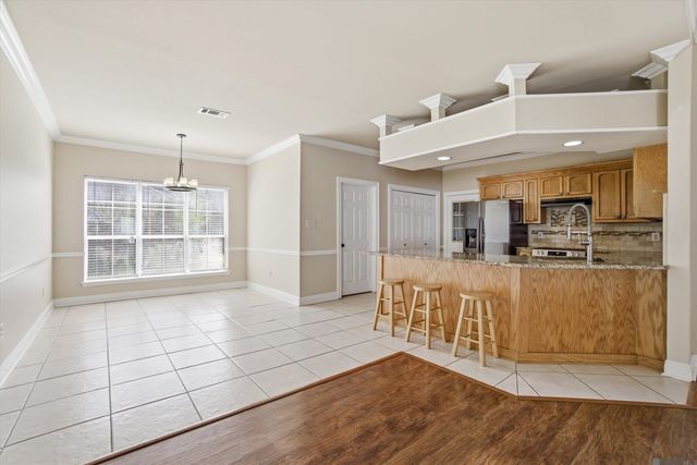 43464 N Great Oak Ct, Prairieville, LA 70769