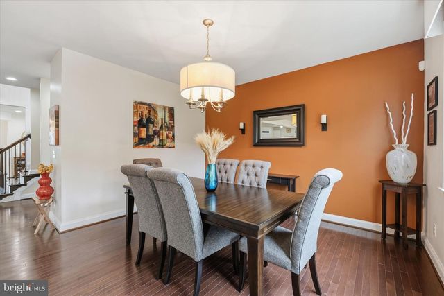 9049 STONE CREST DR, Warrenton, VA 20186