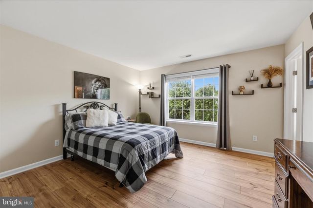 9049 STONE CREST DR, Warrenton, VA 20186