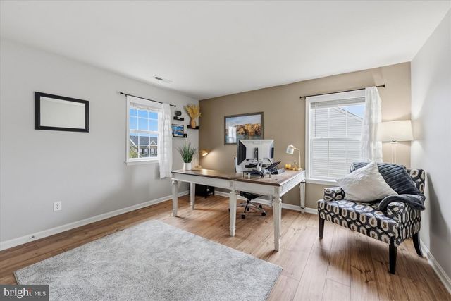 9049 STONE CREST DR, Warrenton, VA 20186