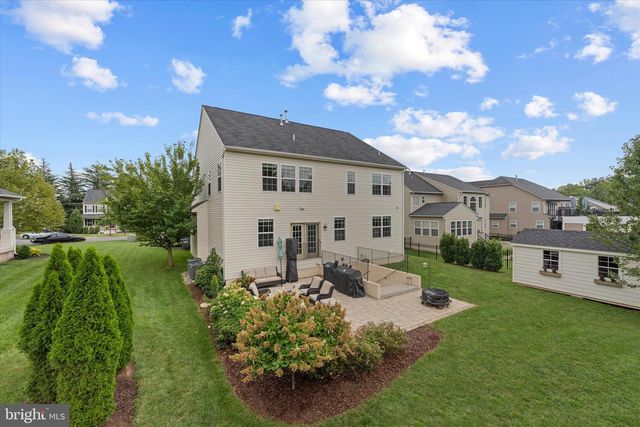 9049 STONE CREST DR, Warrenton, VA 20186