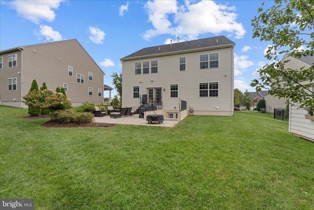 9049 STONE CREST DR, Warrenton, VA 20186