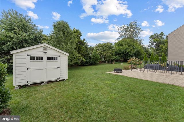 9049 STONE CREST DR, Warrenton, VA 20186