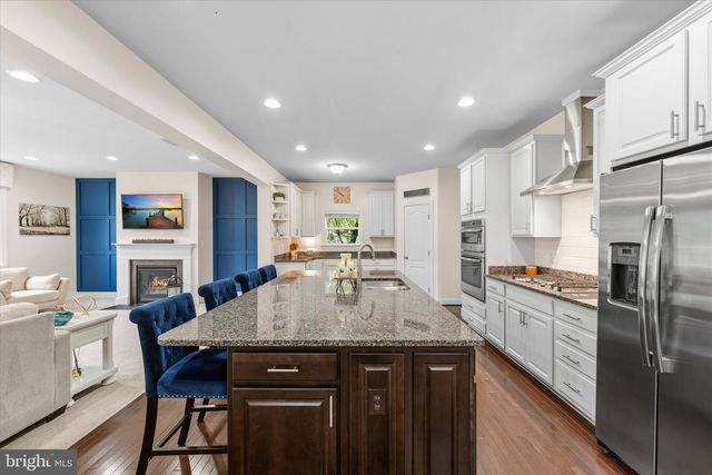 9049 STONE CREST DR, Warrenton, VA 20186