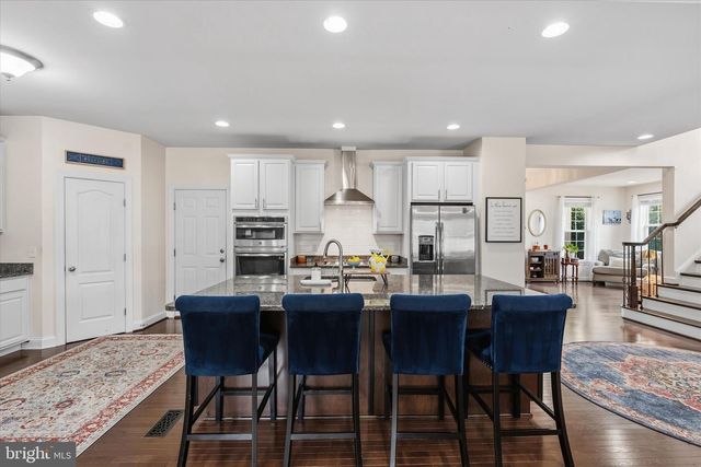 9049 STONE CREST DR, Warrenton, VA 20186
