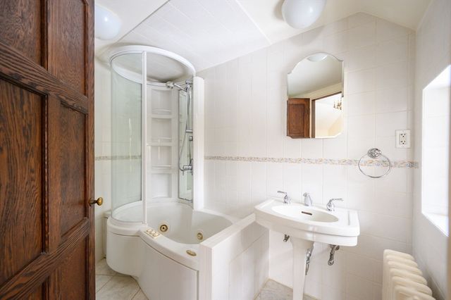 3 Evergreen Ln, Hingham, MA 02043