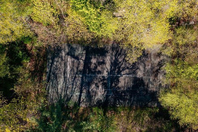 3 Evergreen Ln, Hingham, MA 02043