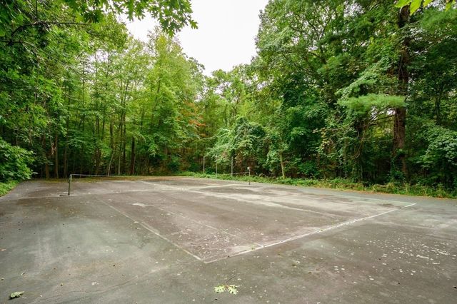 3 Evergreen Ln, Hingham, MA 02043