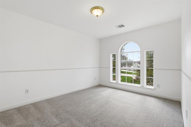 207 Silver Oak DR, Round Rock, TX 78664