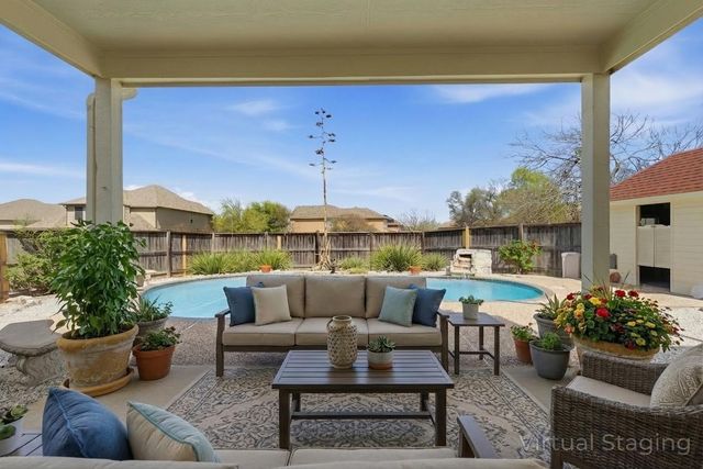 207 Silver Oak DR, Round Rock, TX 78664