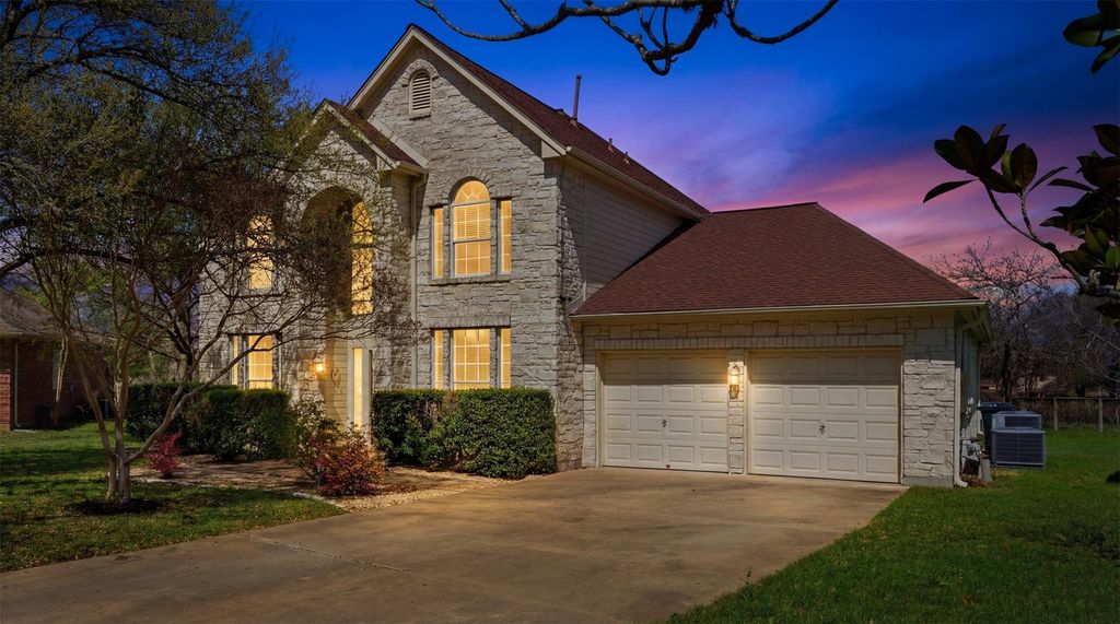 207 Silver Oak DR, Round Rock, TX 78664