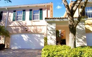 63 Tall Oaks Circle, Tequesta, FL 33469