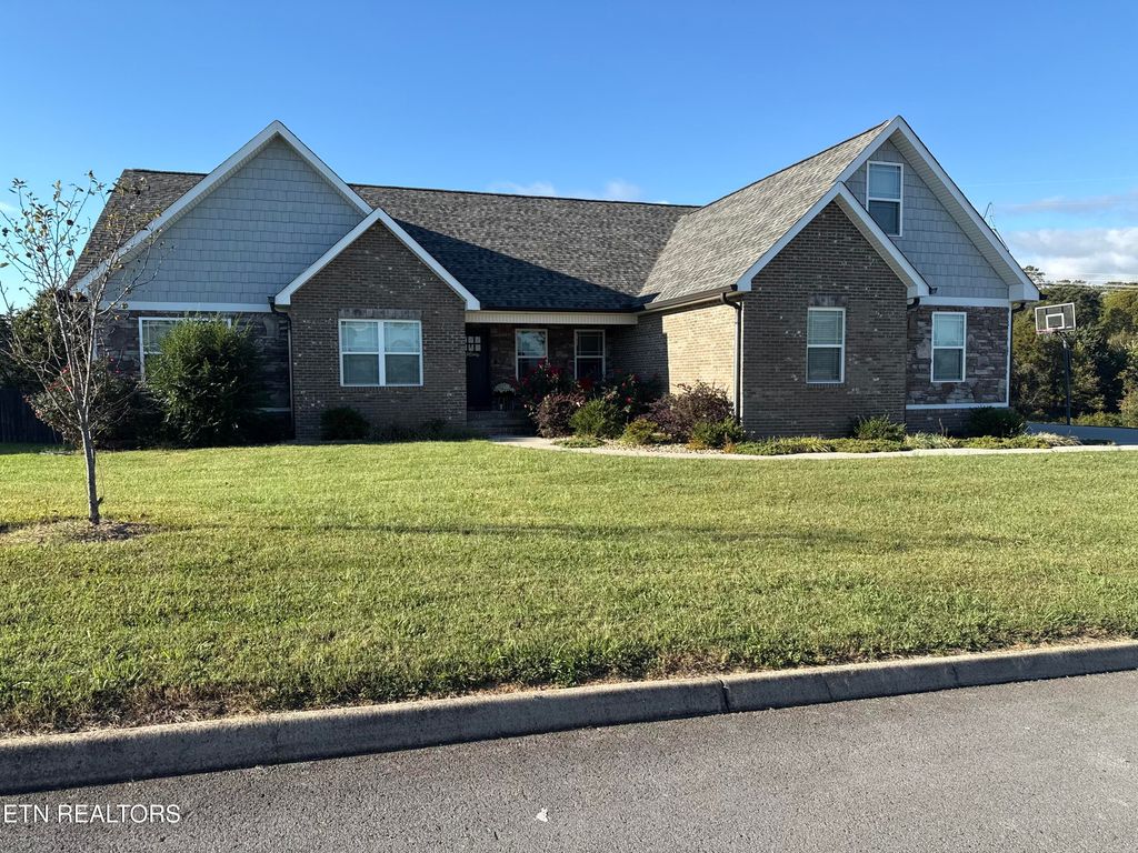 7439 Haley Lane, Corryton, TN 37721
