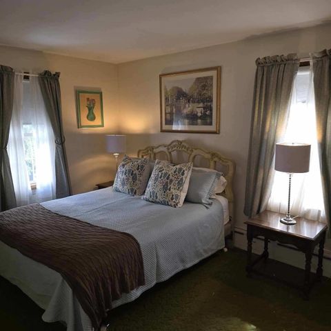 59 Kenelworth Ave, Brockton, MA 02301