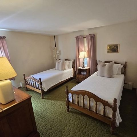 59 Kenelworth Ave, Brockton, MA 02301