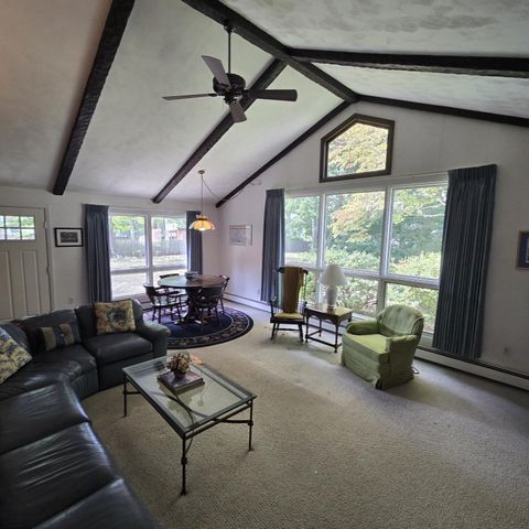 59 Kenelworth Ave, Brockton, MA 02301