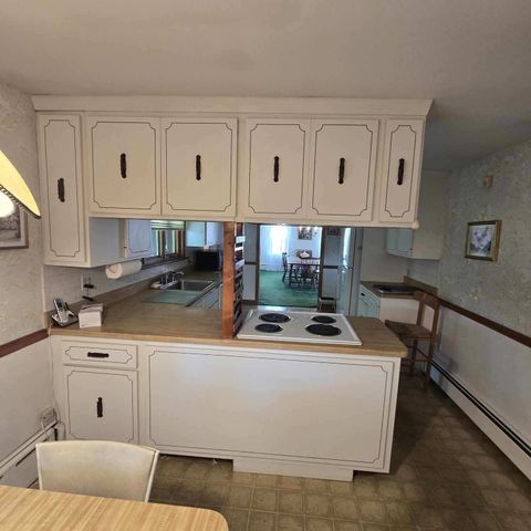 59 Kenelworth Ave, Brockton, MA 02301