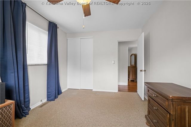 2012 Washington Avenue, St Albans, WV 25177