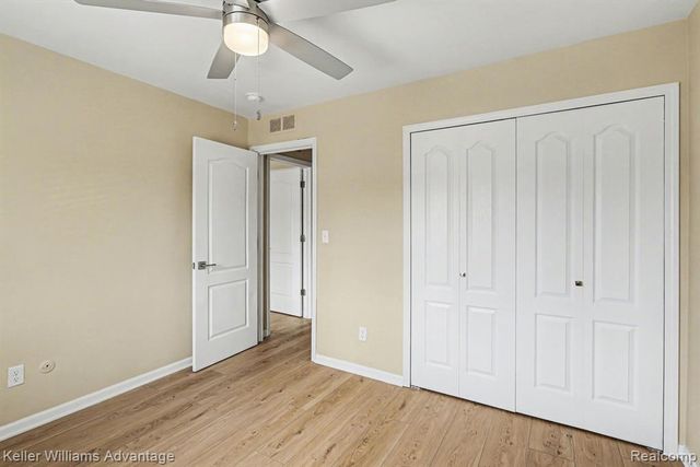 32718 Grand River Avenue C10, Farmington, MI 48336