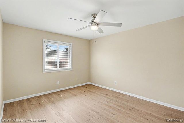 32718 Grand River Avenue C10, Farmington, MI 48336