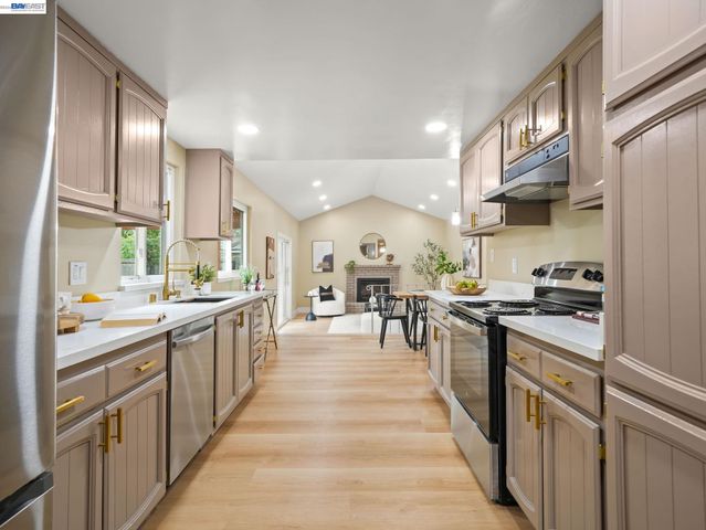 38399 Birch Street, Newark, CA 94560