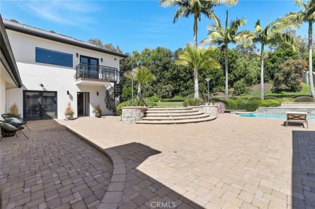 10372 Crawford Canyon Road, North Tustin, CA 92705