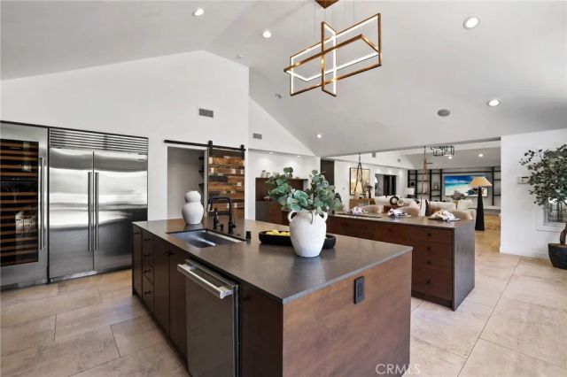 10372 Crawford Canyon Road, North Tustin, CA 92705