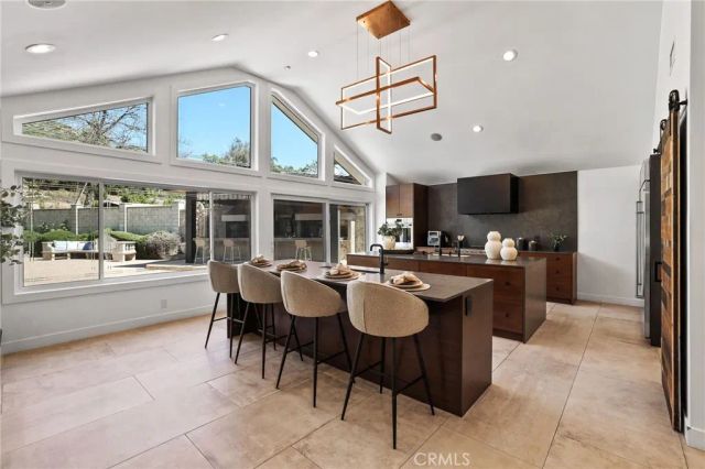 10372 Crawford Canyon Road, North Tustin, CA 92705