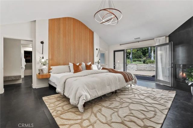 10372 Crawford Canyon Road, North Tustin, CA 92705