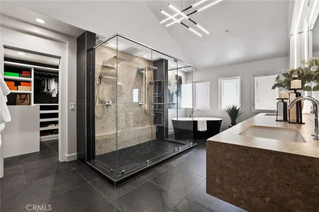 10372 Crawford Canyon Road, North Tustin, CA 92705