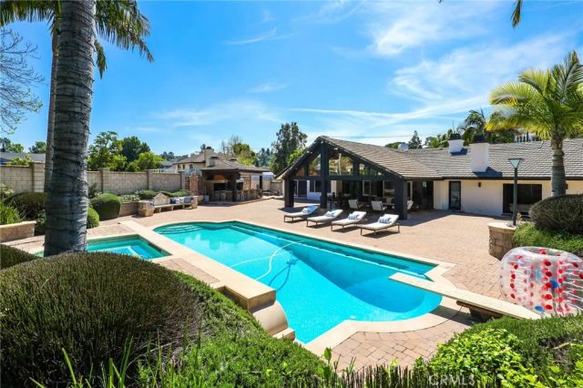 10372 Crawford Canyon Road, North Tustin, CA 92705