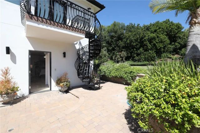 10372 Crawford Canyon Road, North Tustin, CA 92705