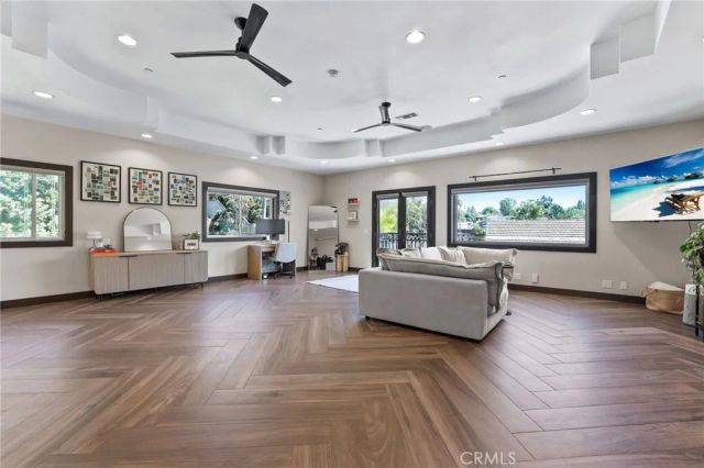 10372 Crawford Canyon Road, North Tustin, CA 92705