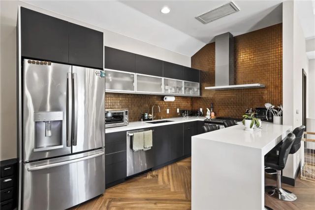 10372 Crawford Canyon Road, North Tustin, CA 92705
