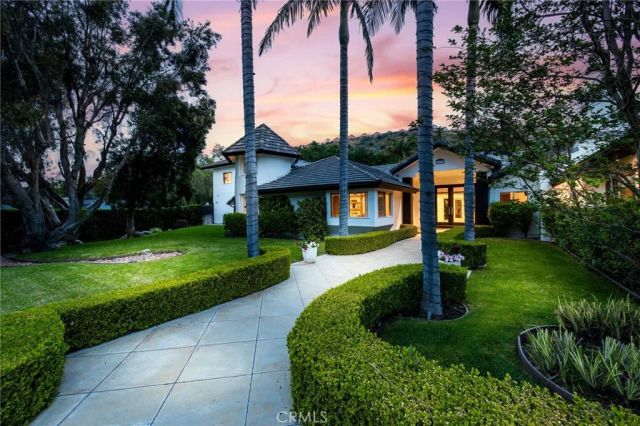 10372 Crawford Canyon Road, North Tustin, CA 92705