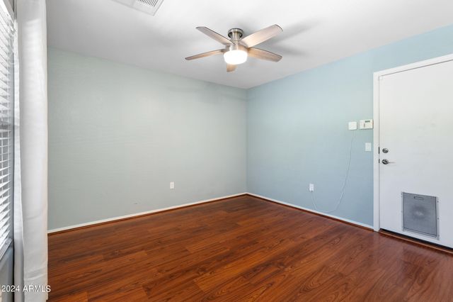 2256 E HUNTINGTON Drive, Phoenix, AZ 85040