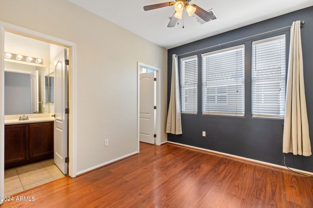 2256 E HUNTINGTON Drive, Phoenix, AZ 85040