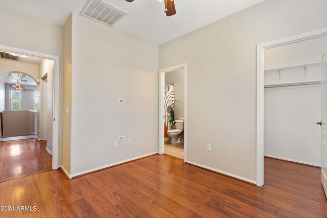 2256 E HUNTINGTON Drive, Phoenix, AZ 85040