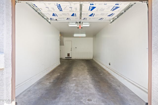 2256 E HUNTINGTON Drive, Phoenix, AZ 85040