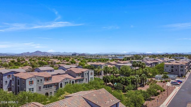 2256 E HUNTINGTON Drive, Phoenix, AZ 85040